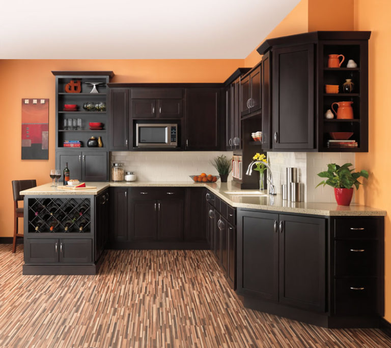 Ohio Outlet formerly KraftMaid Outlet Warehouse Warren, OH