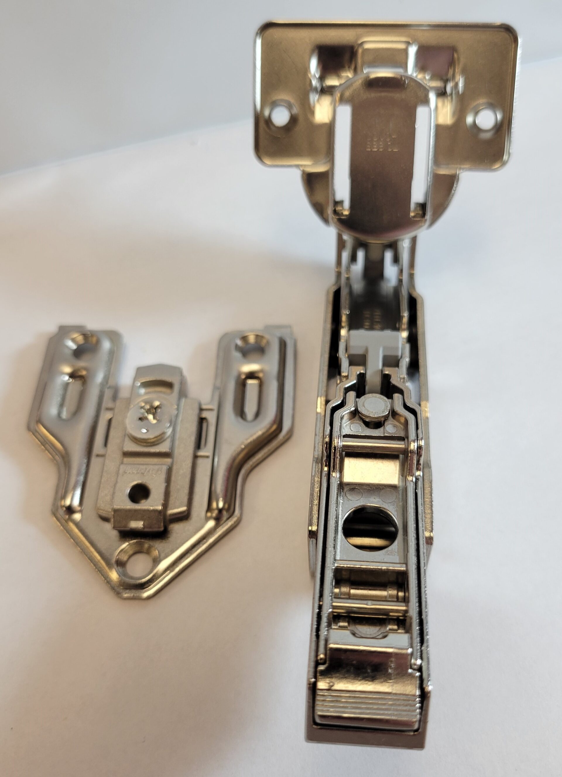 Hinge Set for Lazy Susan BiFold Doors Frameless Group